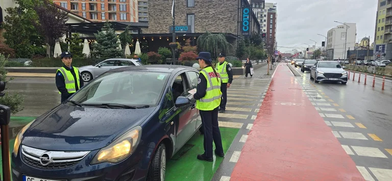La police lance la campagne de sensibilisation, les mains au volant, pas au téléphone