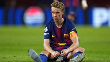 デ・ジョンは、バルセロナがセビリアによって敗北した理由を明らかに