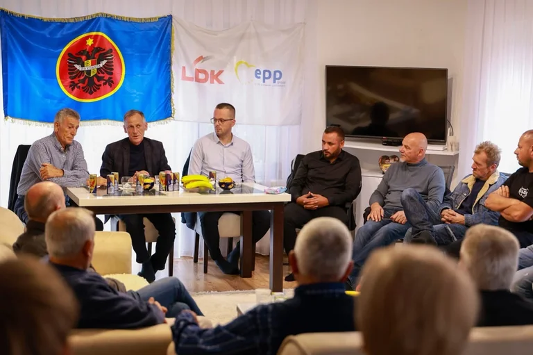 Osman fidèle visite la famille Konjuhi: Nous avons parlé du présent et de l'avenir, ainsi que du programme directeur