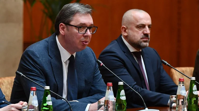 Avokati serb: Radoiçiq është pjesë e BIA-s, të gjitha veprimet në veri i bën në koordinim me Vuçiqin