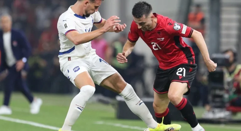 Avant le match avec l'Albanie, la Serbie est menacée sauf par les qualifications de la Coupe du monde et une suspension de deux ans