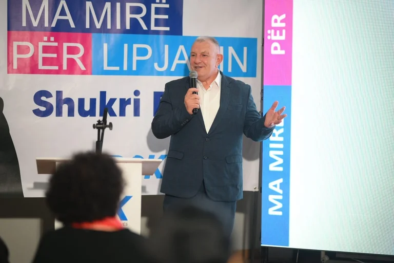 Buya meglátogatja Janjevo, Aklapin, Teqen és Bruce: Vissza a győzelemhez