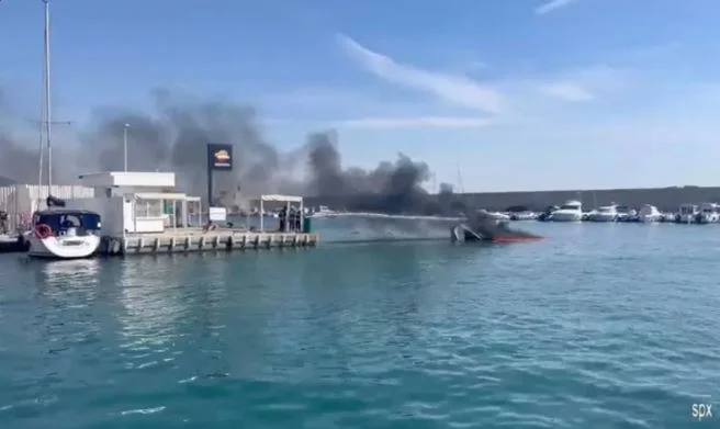 A szörnyű robbanás a turista hajó Costa del Sol, Spanyolország