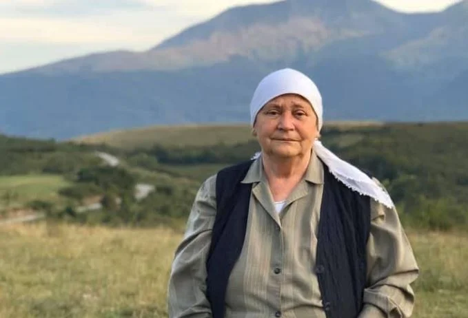Anya a nemzet tanúi, Ahmet Cachick.