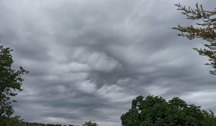 Météo pour aujourd'hui: On s'attend à ce que les tuer ait des précipitations et de la neige isolées