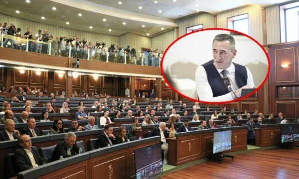 <x0) Rhaqi extrêmement pessimiste qu'il puisse obtenir des votes pour le vice-président du Parlement