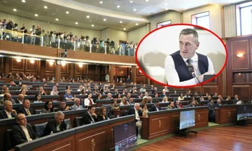 <x0) Rhaqi zelo pesimističen, da bi lahko zagotovil glasove za podpredsednika parlamenta