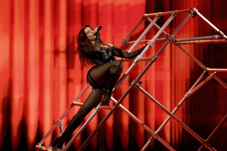 Quiero que Lipa gane los Video Music Awards 2024