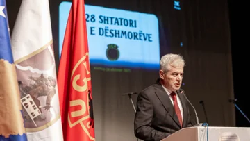 Ali Ahmeti: Makedonci so me prisluškovali, ko sem govoril o posebnih dokazih v Haagu, ki so jih namestili Srbi.