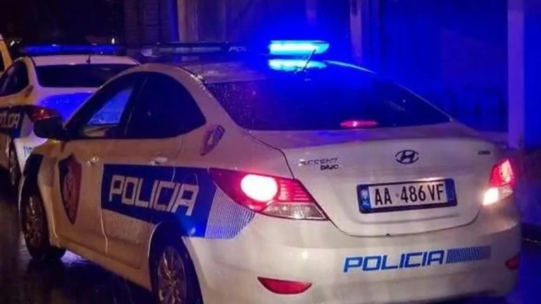 Tiranában holtan találták, megkéselték.