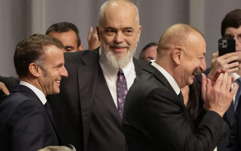 Rama után megjegyzéseket Trump: Ez csak egy vicc.