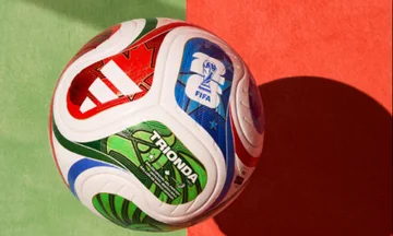 “FIFAはワールドカップで使用するボールを発見