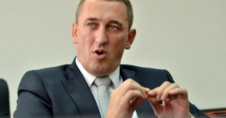 Nenad Rashiq: Qeveria Hoti do të jetë e dobët dhe afatshkurtër