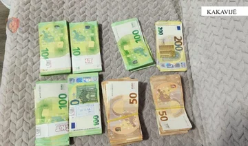 Polna gotovina: 53-letnica aretirana v Kakavillu, zasežena več kot 50.000 evrov