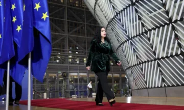 Osmani v Københavnu za vrh Evropske politične skupnosti, EU usklajuje Kosovo