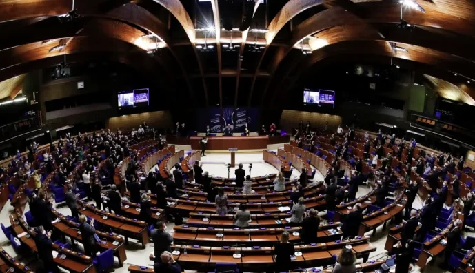 “Développement inattendu” Le Kosovo quitte l'ordre du jour de la commission politique KiE