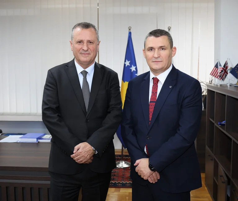 Isufaj találkozik Altin Dumani SPAK-kal: különleges ügyész támogatása a bűnözés és a korrupció elleni küzdelemben