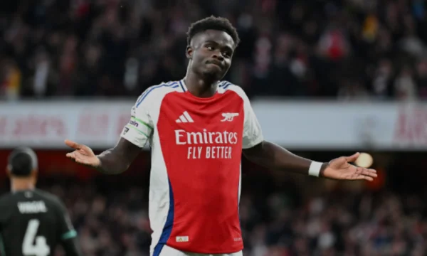 Arsenal은 Bukayo Sakas 컨트랙트를 제공합니다