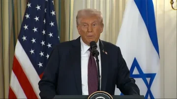 Trump na konferenci z Netanjah: Danes je zgodovinski dan miru