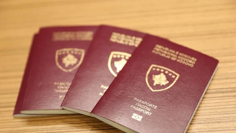 새로운 규칙이있는 EU : 여권에 더 많은 우표 없음