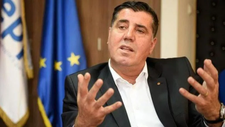 Haziri: Një lloj konfederate po kërcënon të krijohet në Kosovë