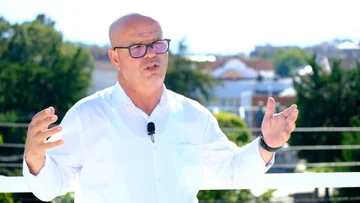 Povišanje plače za rojstvo in 100% varnost bistvenih zdravil, obljube Smajl Latifi Rahovecin
