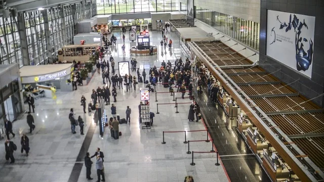Sindikata e punëtorëve të aeroportit: LIMAK po u hakmerret grevistëve duke i larguar nga puna, disave ua ka zvogëluar pagat