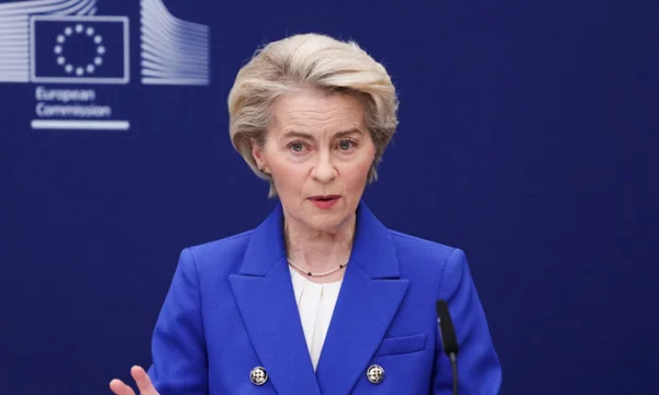 Von der Leyen은 NATO 우주 비행을 입력 러시아 비행기 충돌의 가능성을 검사
