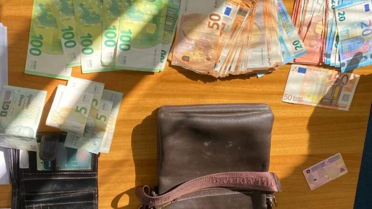 Police in Investments Find and Return 500 Missing Euros