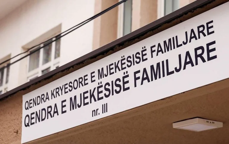 25 yıl sonra, Drenas é'deki QKMF'de iki işçi Özel Sektör Teknik İşçileri Birliği'ne yanıt verdi.