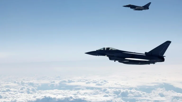 Tyskland lancerede to jagerfly efter russiske fly overtrådte luftrummet over Østersøen
