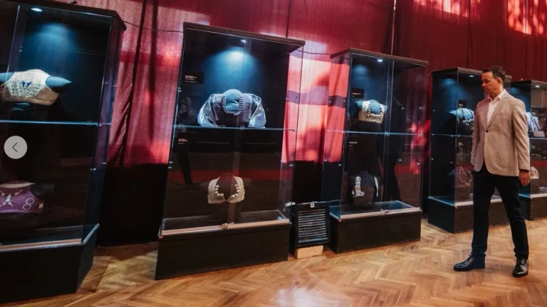 Faton Peci kampagne i museet, P ZAP pålægger ham med to tusind 500 euro LVV