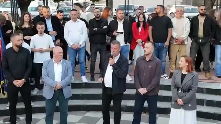 Asistenţă confirmată de tineret pentru Xhafer Gashi