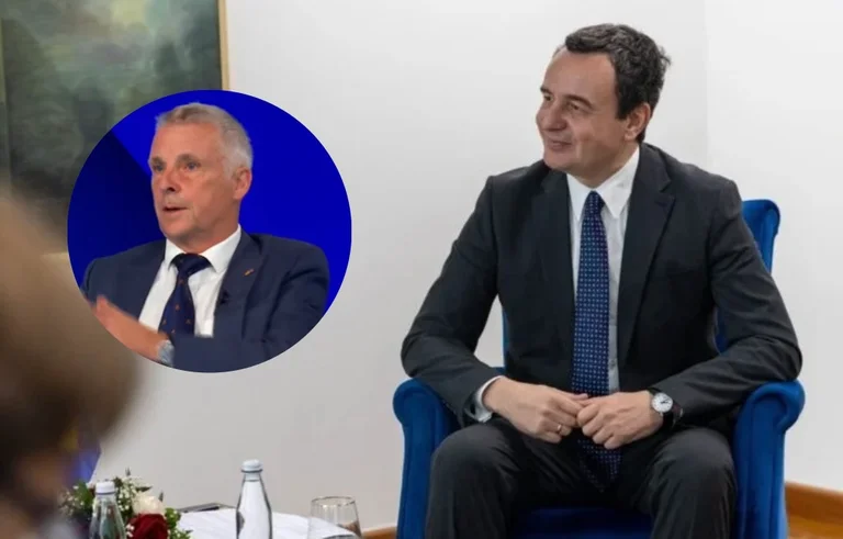 Escândalo: Kurt não deixa sua cadeira legal, ele não se cansa de encontrar representantes diplomáticos em seu escritório, mas ele os deixa ir