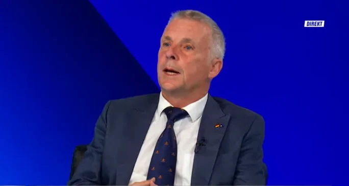 Rohde before leaving calls Kurt and his men: Do not underestimate the belief of the Constitution