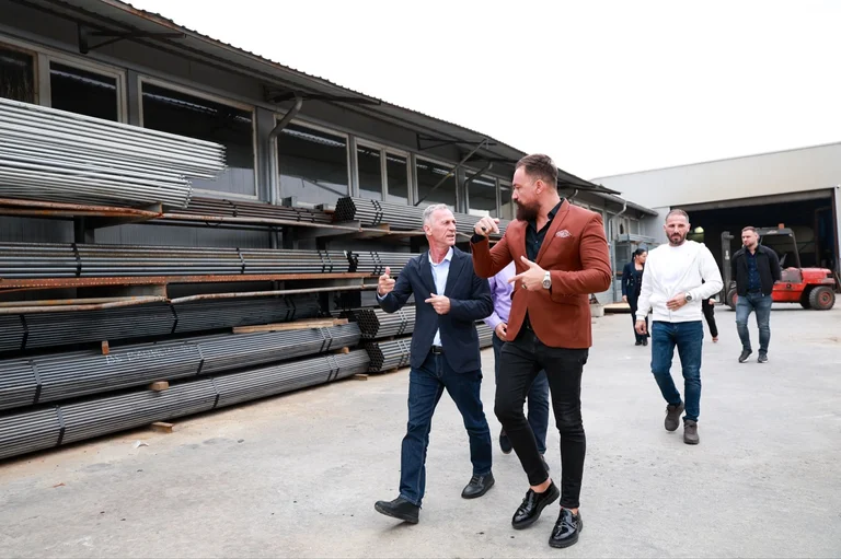 Osmani visits a business in Fushe-Kosovo: As a rightist party, we believe empowering private business is key to success