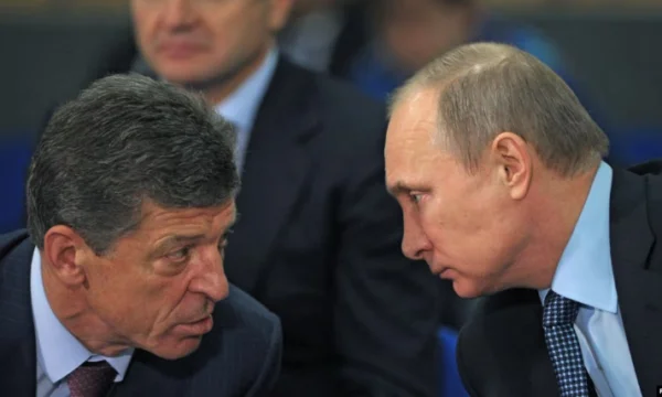Kozak fratræder, Putins loyale ven menes at modsætte sig krig i Ukraine