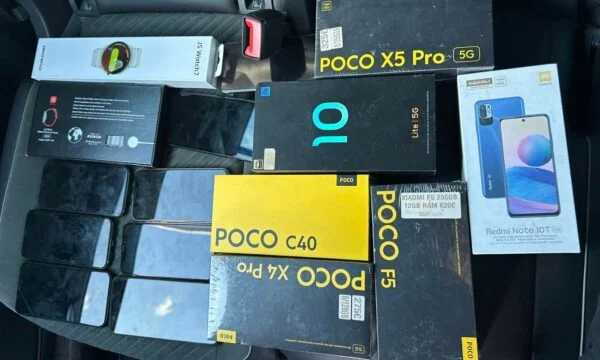 Gjilan: Customs dispone di 14 telefoni e due ore sagge in