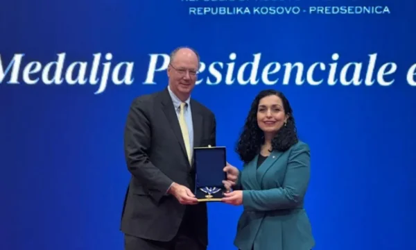 Paul Williams, al doilea martor la tribunal, a primit Medalia prezidenţială de Merit în 2024.