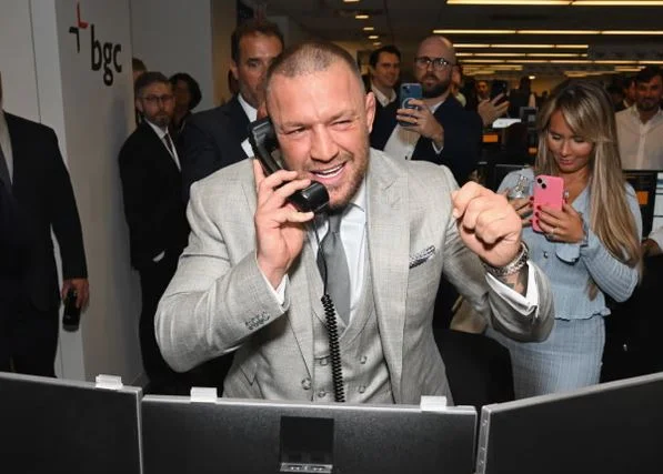 Conor McGregor trækker sig tilbage fra Irlands præsidentrace