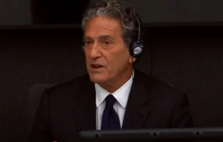 “À Rambouje Thaci, il s'est dit préoccupé par le fait que Sė avait des autorisations pour signer l'UCK”