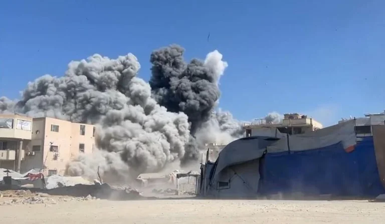 Israeliska attacker dödar 32 personer i Gaza, inklusive 12 barn