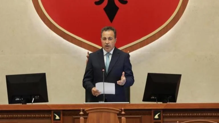 Basha gratulerar nya albanska parlamentet Niko Peleshi