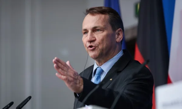 Le meilleur diplomate polonais à Kiev pour les pourparlers de sécurité