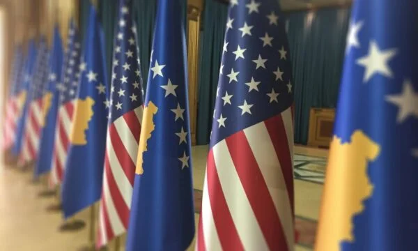 L'Amérique tourne le dos au Kosovo, grâce à Albin Kurti