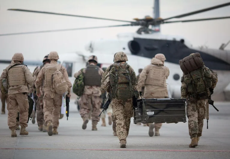 Reuters dévoile le document : Le chef de l'armée allemande veut 100 000 soldats supplémentaires