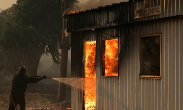 Un objet à Pec est impliqué dans le feu, une personne est blessée