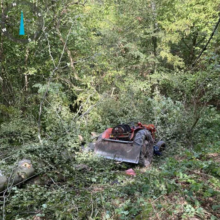 Tizenhat éves halott Észak-Mitrovica után forgó traktor