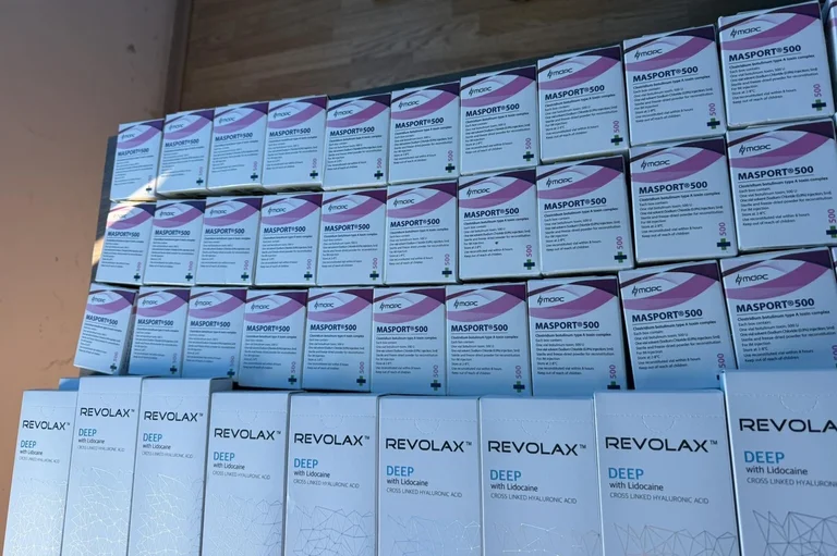 Les douanes du Kosovo saisissent des produits pour une utilisation esthétique de “botox” et “fielder” d'une valeur de 5 000 euros