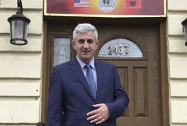 Uk Lushi pour “gardes” prison à La Haye : Le gouvernement, la présidence et le Parlement n'ont pas répondu de manière adéquate à cette question.